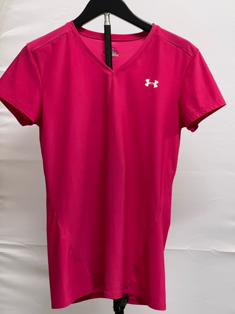 Under Armour Women’s Size XL Slim Fit Bright Pink Performance Top Heat Gear